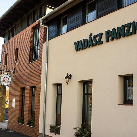 Vadasz Panzio Es Etterem Szombathely Zewnętrze zdjęcie